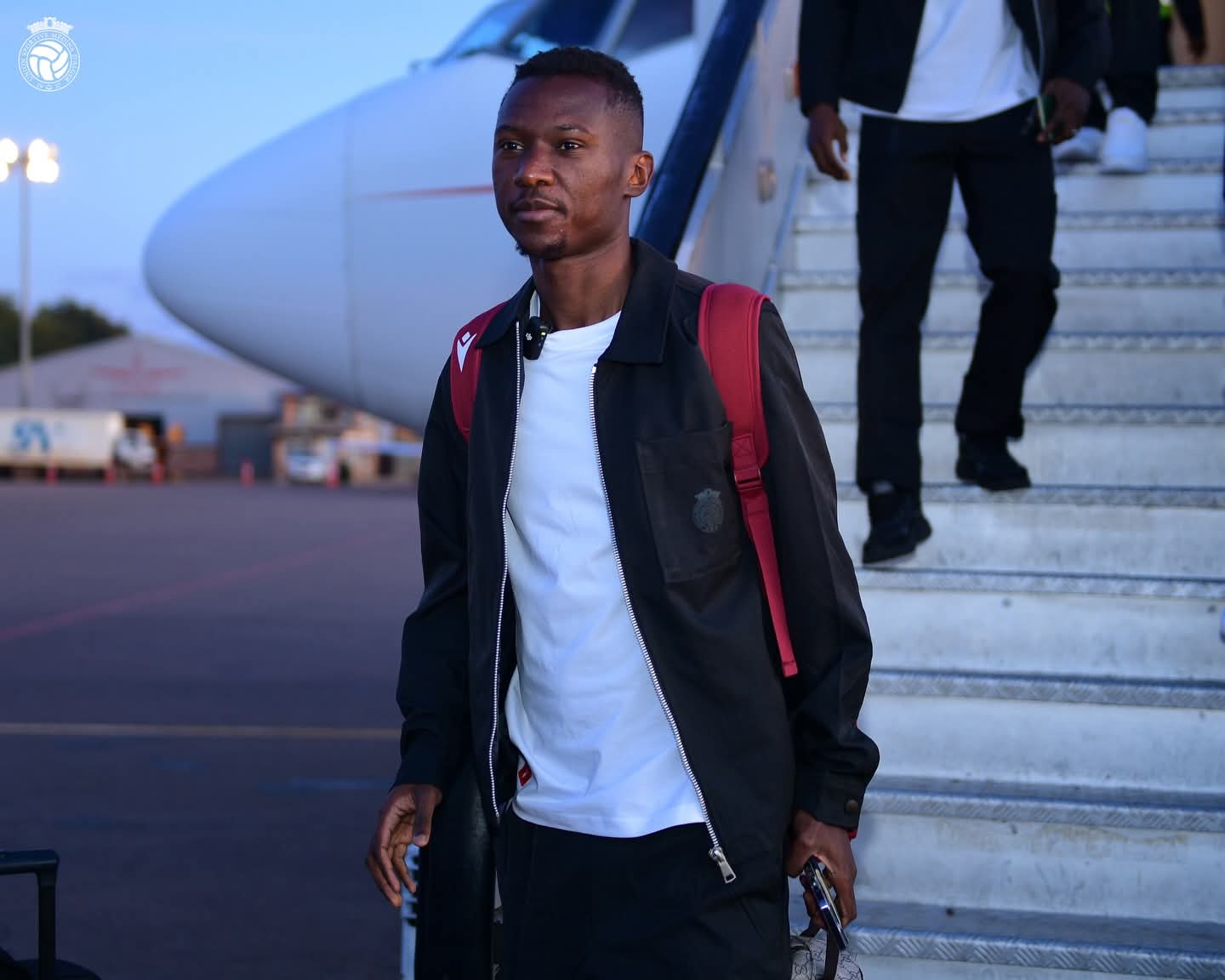 Coupe de la Confédération CAF : USM Alger déjà à Lubumbashi pour défier Maniema Union