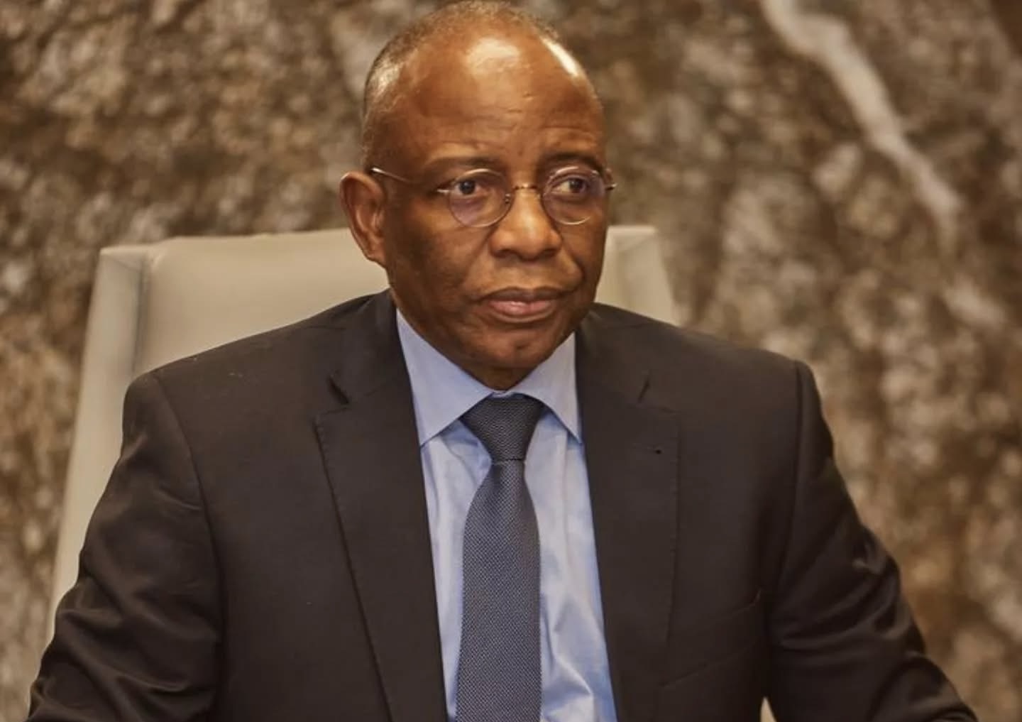 RDC – Justice : Guillaume Ngefa serre la vis contre les attaques visant Félix Tshisekedi sur les réseaux sociaux