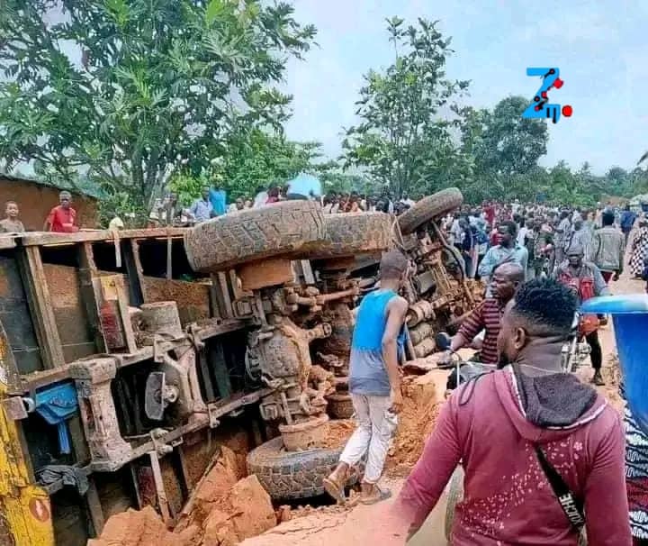 Kasaï-Central : 13 morts dans un accident de circulation sur la RN1 près de Kananga