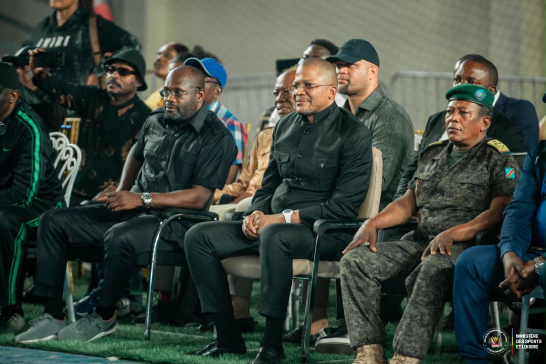 Catch international à Kinshasa : le gymnase des Martyrs en ébullition sous les yeux de Didier Budimbu