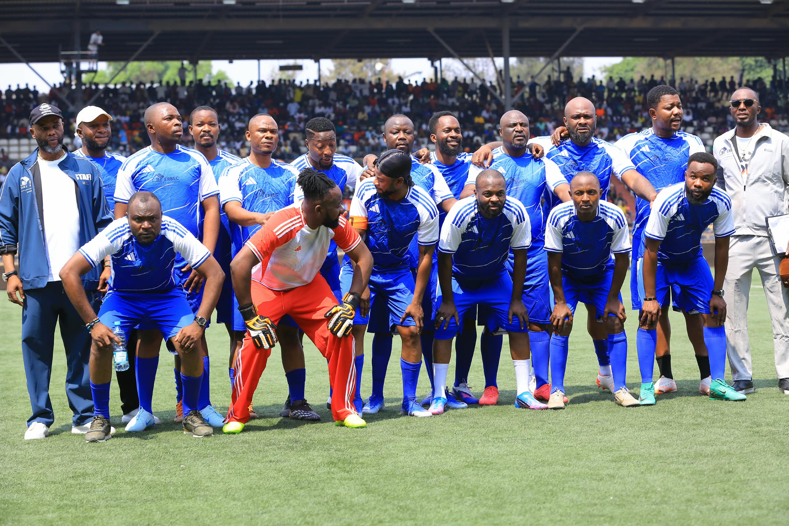 Football loisir : Cédric Nshimbi sur le terrain, sa fondation mobilisée à Lubumbashi